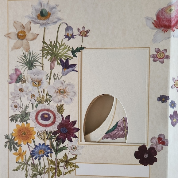 Vintage FLORAL ELEGANCE PHOTOGRAPH ALBUM - Picture 5 of 10